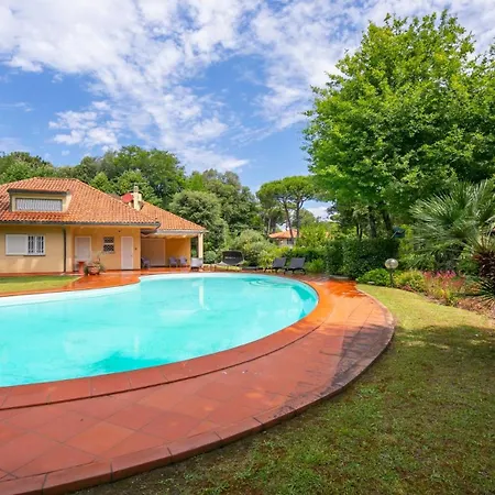 Vila Piero With Pool *